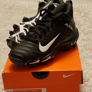 Footballl cleats